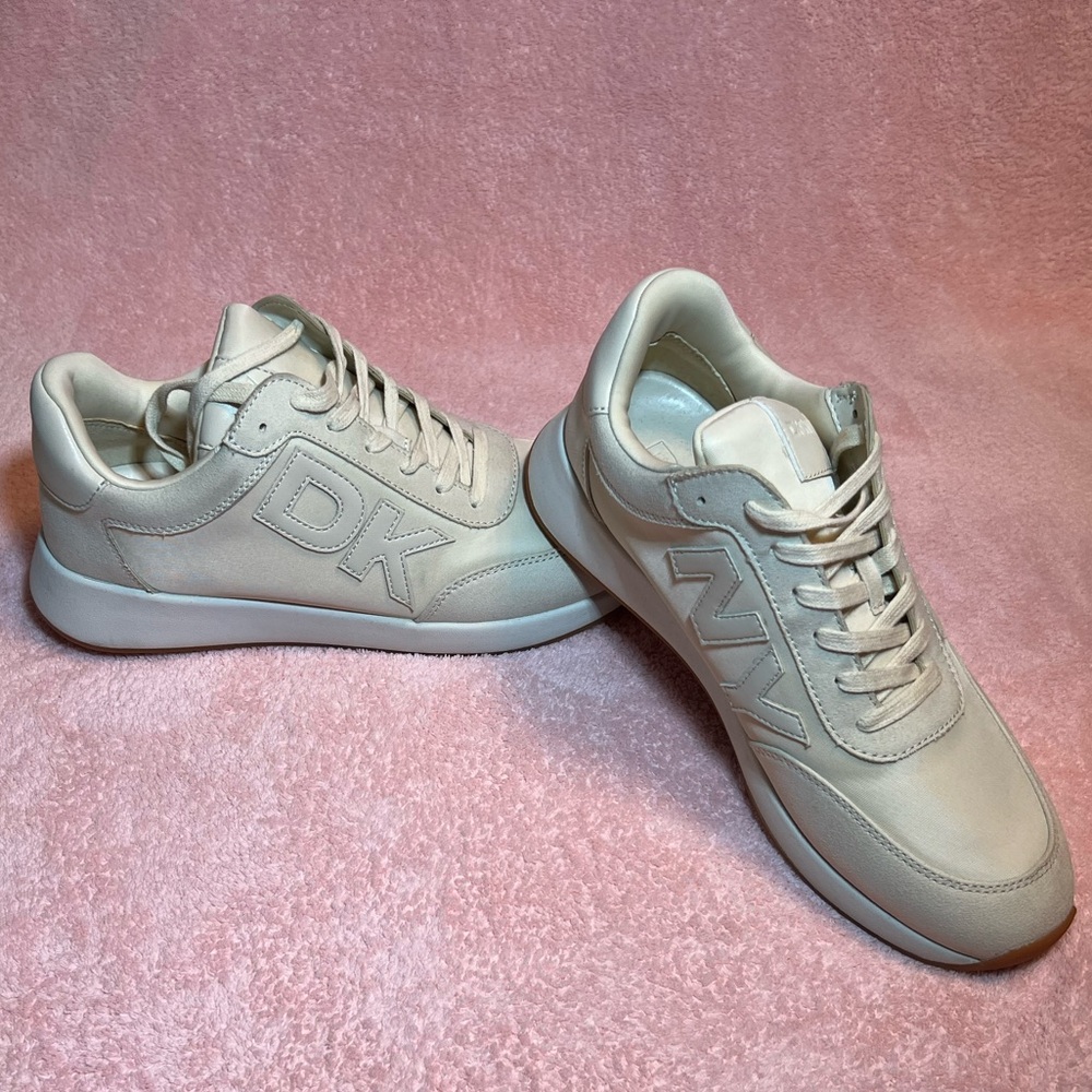 DKNY Off-White Casual Sneakers